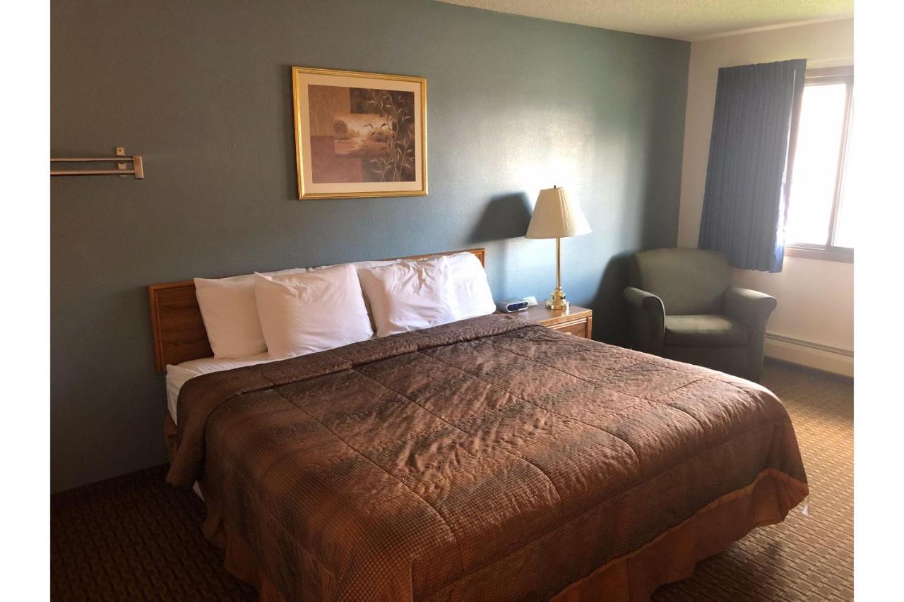 Oyo Hotel Glendive - Yellowstone River Bagian luar foto