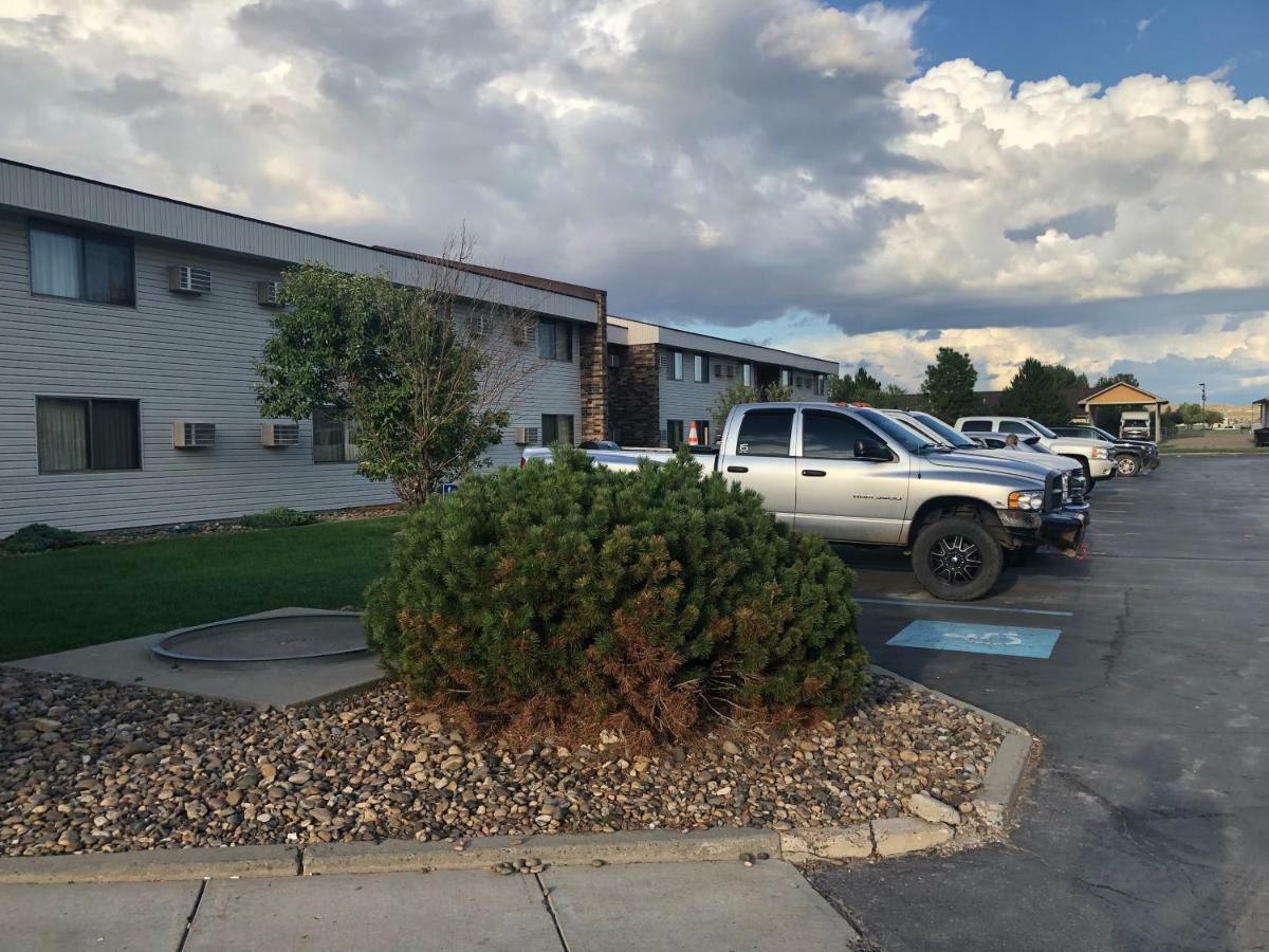 Oyo Hotel Glendive - Yellowstone River Bagian luar foto