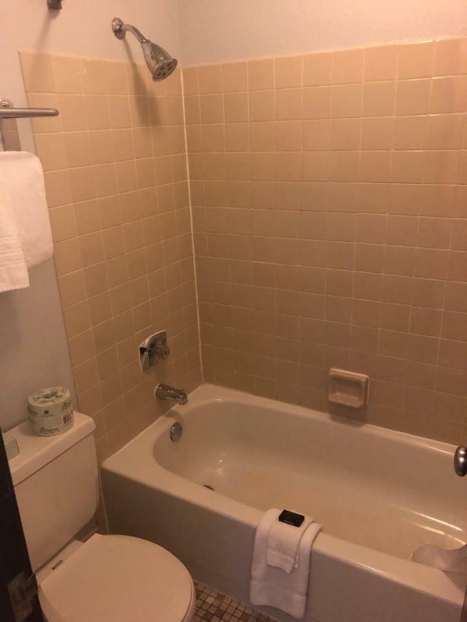 Oyo Hotel Glendive - Yellowstone River Bagian luar foto